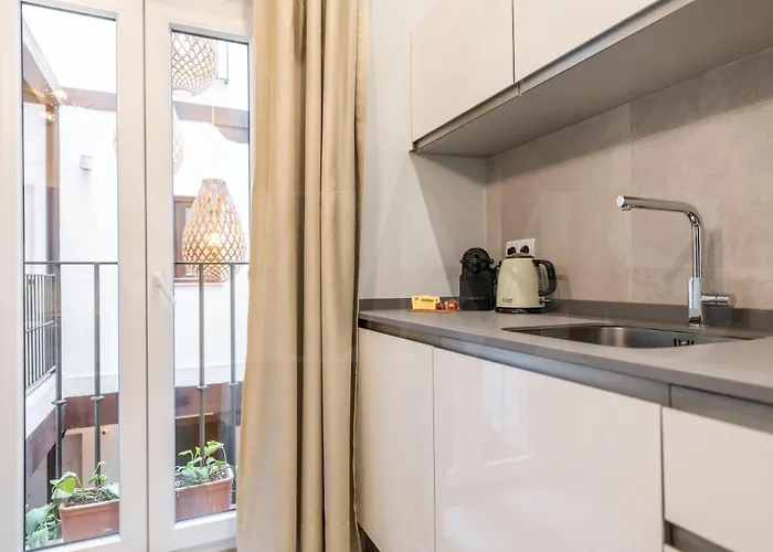 Modern In The Heart Of By Rems Appartement