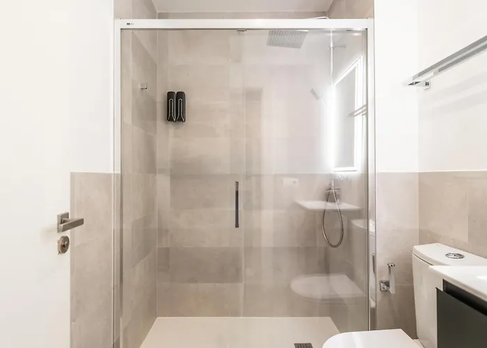 Modern In The Heart Of By Rems Appartement